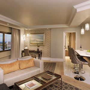 Sandton Sun Suite
